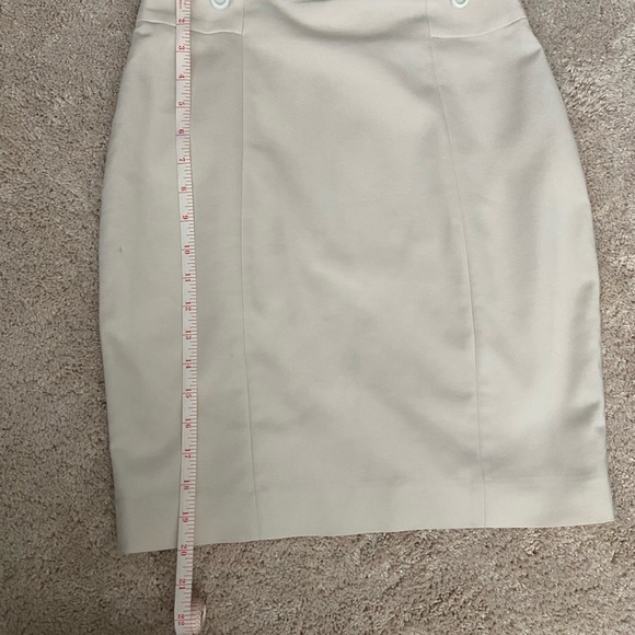 H&M Women’s Skirt - Picture 3 of 5